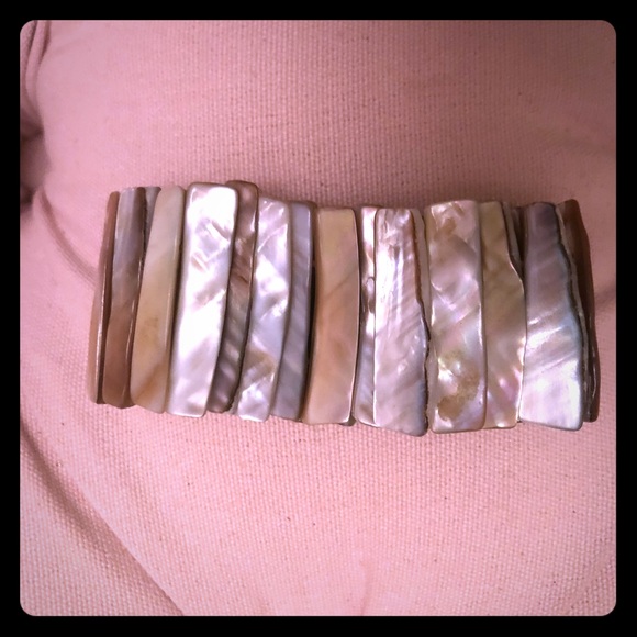 Shell bracelet ๐ - Picture 1 of 17